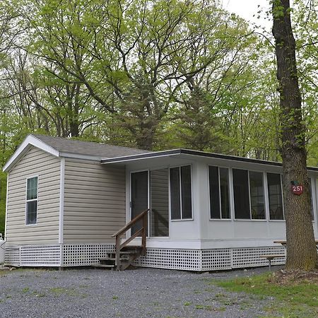 Appalachian Camping Resort Park Model 2 Shartlesville Exterior photo